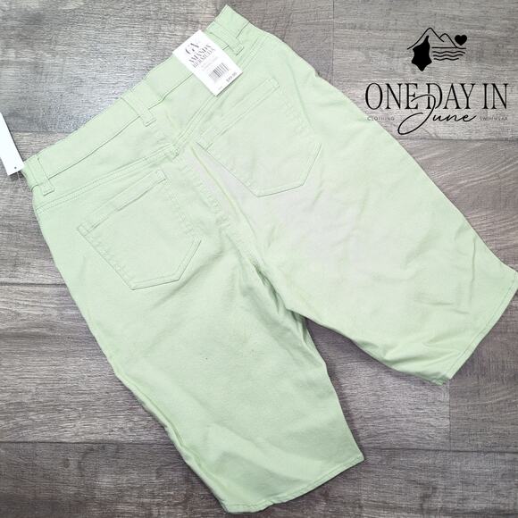 Gloria Vanderbilt Bermuda Denim Shorts Size 4 - Picture 7 of 7